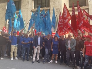 Trasporti: Sindacati, positivo incontro con Calderone sulla logistica