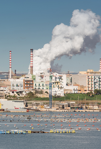 Ex Ilva, appalti di servizi: i sindacati chiedono un tavolo al Mimit per tutelare oltre 1.000 lavoratrici e lavoratori