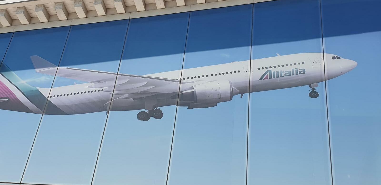 Alitalia, Sindacati: urgente incontro con ministri Gualtieri, De Micheli e Patuanelli