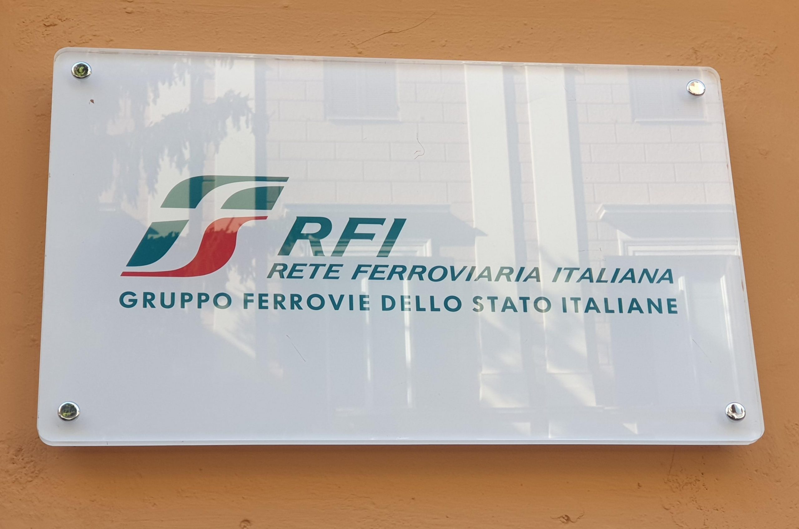 No allo smembramento del Gruppo Fs e di FNM