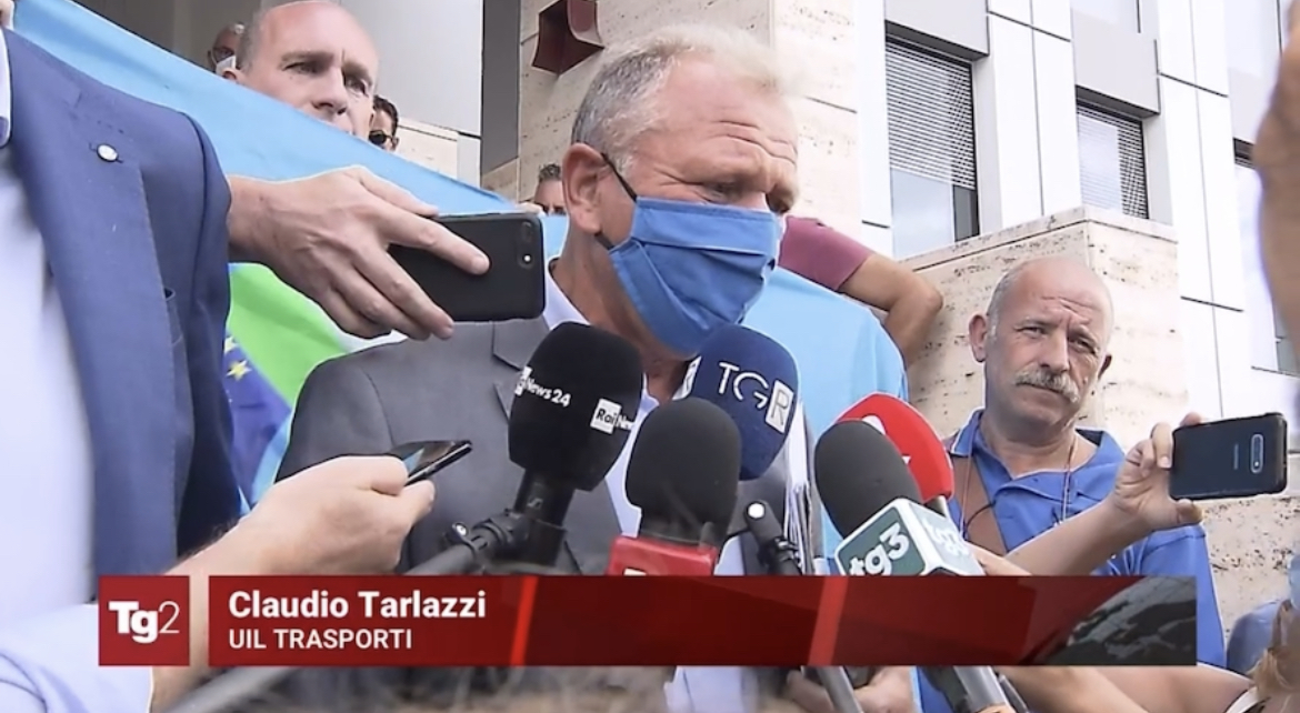 Il Segretario Generale, Claudio Tarlazzi, ai microfoni del TG2 ha spiegato l’esito dell’incontro svoltosi ieri con i vertici di ITA [VIDEO]