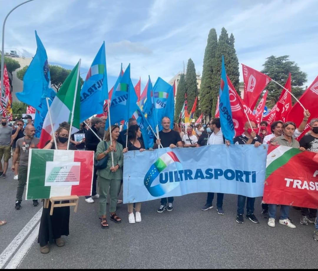 Ita, sindacati: Comportamento grave. Mobilitazione permanente e sciopero confermati