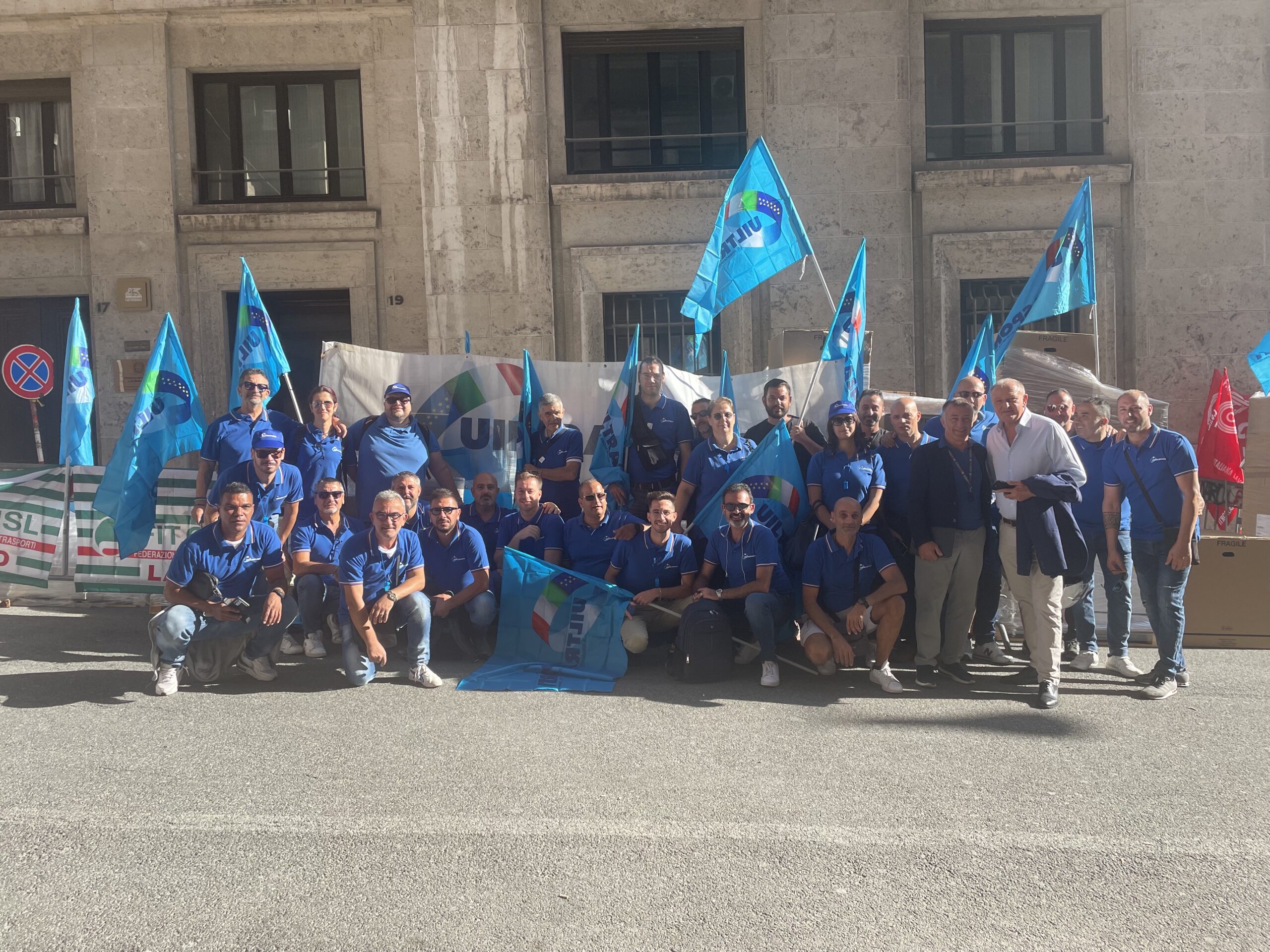 Logistica: lavoratrici e lavoratori in presidio per chiedere più diritti e tutele