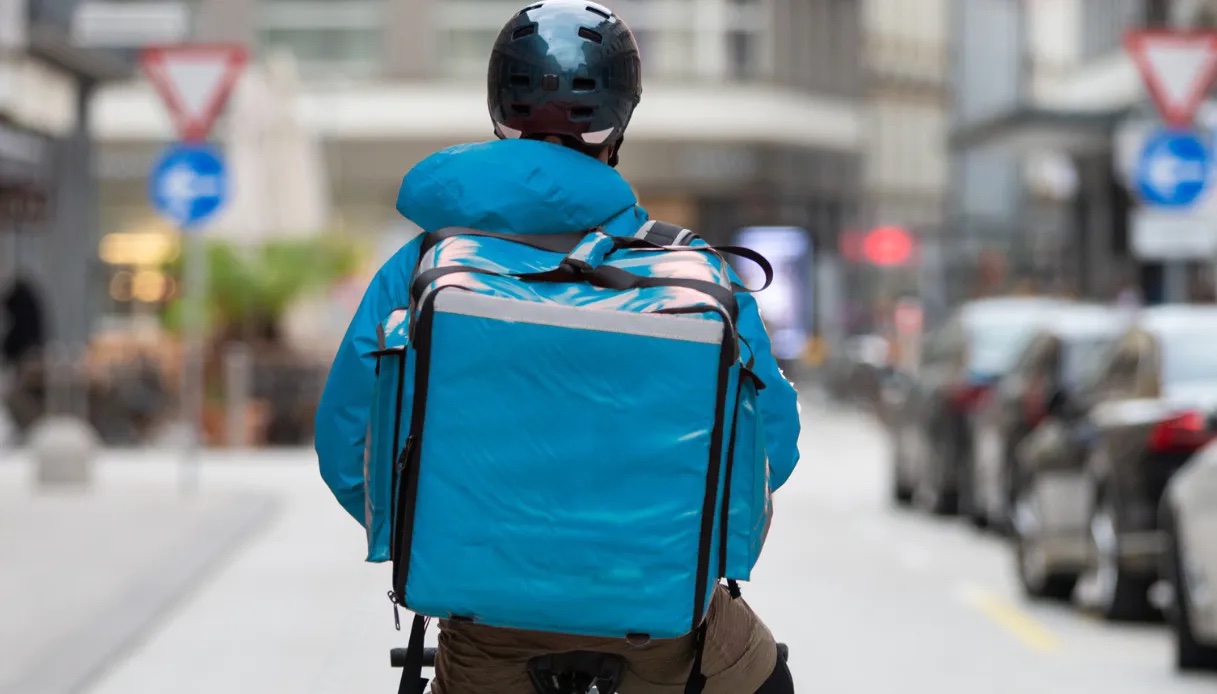 Rinnovato l’Accordo Integrativo per i Rider di Takeaway.com Express Italy: relazioni sindacali al centro