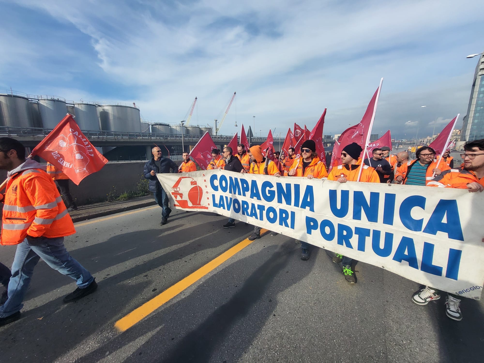 Porti: verso mobilitazione dei portuali italiani dal 17 al 23 giugno