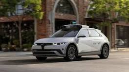 Robotaxi: il futuro che arriva senza autista 